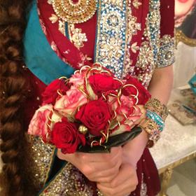 fwthumbRed & pink roses with gold detail.jpg